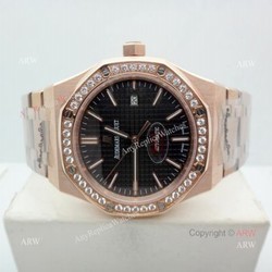 Copy Audemars Piguet Royal Oak Diamond bezel Rose Gold Watch 44MM