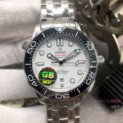 GB Factory Omega Diver 300M James Bond Replica Watch  Stainless Steel White Dial Omega 8800 Movement