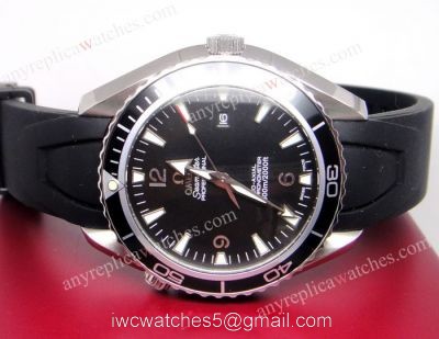 Omega Seamaster Replica Planet Ocean Rubber Strap Automatic Watch