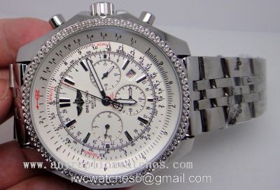 BREITLING FOR BENTLEY MOTORS SS WHITE CHRONOGRAPH QUARTZ