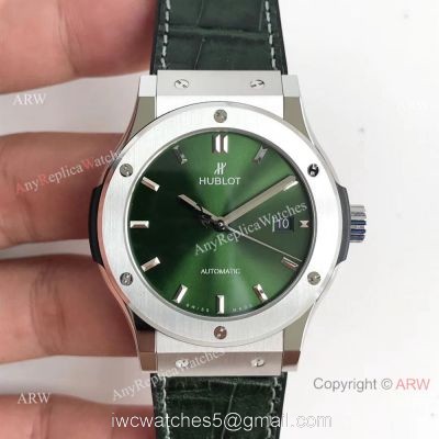 Replica Swiss Hublot Classic Fusion Titanium Watch Green Dial