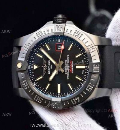 Swiss 2824-2 Breitling Avenger Blackbird Mens Watch  AAA Replica