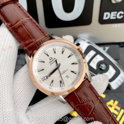 Omega Seamaster Aqua Terra Swiss 8900 Watch Rose Gold Bezel