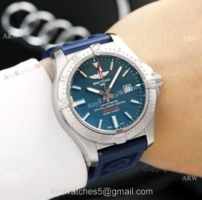 New Breitling Avenger blackbird 44mm Watches SS Blue Dial