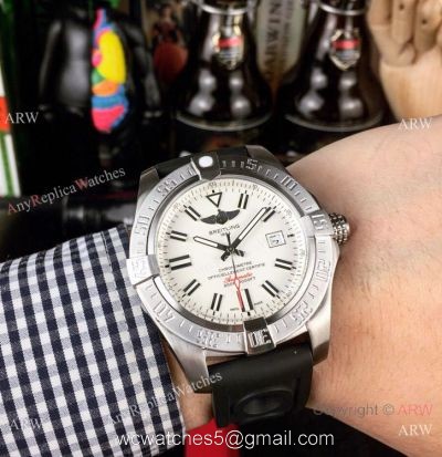New Copy Breitling Avenger II Seawolf 43mm Watch White Dial Rubber Strap