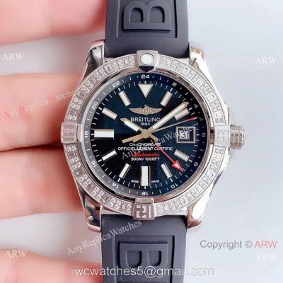 Noob Factory V2 Breitling Avenger II GMT Replica Watch Black Dial Diamond Bezel