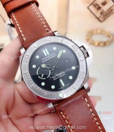 Panerai Luminor Submersible Mike Horn Edition SS Green Marker Watch PAM 985