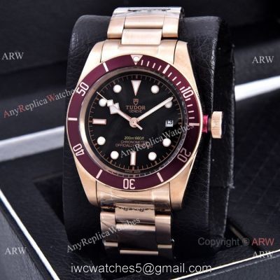 Replica Tudor Heritage Black Bay 41mm Men Watches Red Bezel Rose Gold