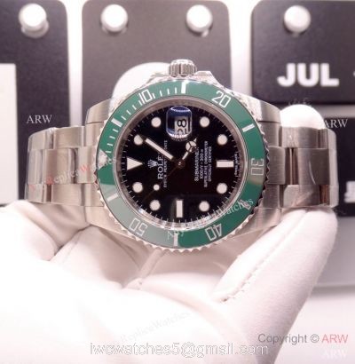 AAA Swiss Replica Rolex Submarimer Kermit 16610LV Watch  Real ETA2836