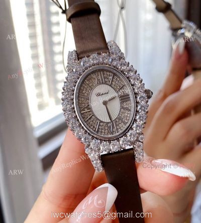 High Quality Replica Ladies Chopard LHeure Du Diamant Medium Oval Watch With Diamonds