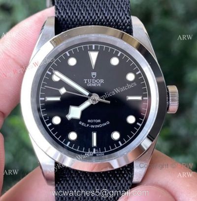 New! Swiss Replica Tudor Black Bay Cal.2824 Watch Black Dial Nylon Strap 41mm